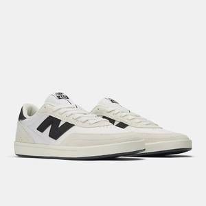 NEW NEW BALANCE men's numeric four hundred v two shoe in sea salt black